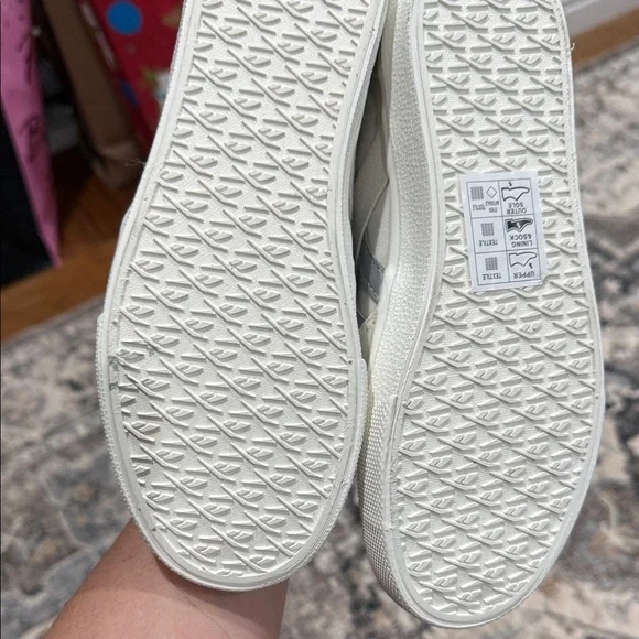 Reebok Kids Sneakers - Cream and Gray with Green Accents - Picture 3 of 5